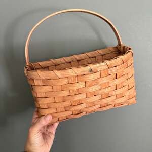 Vintage Handwoven Wooden Splint Wall Pocket Basket Signed SKB Coovert